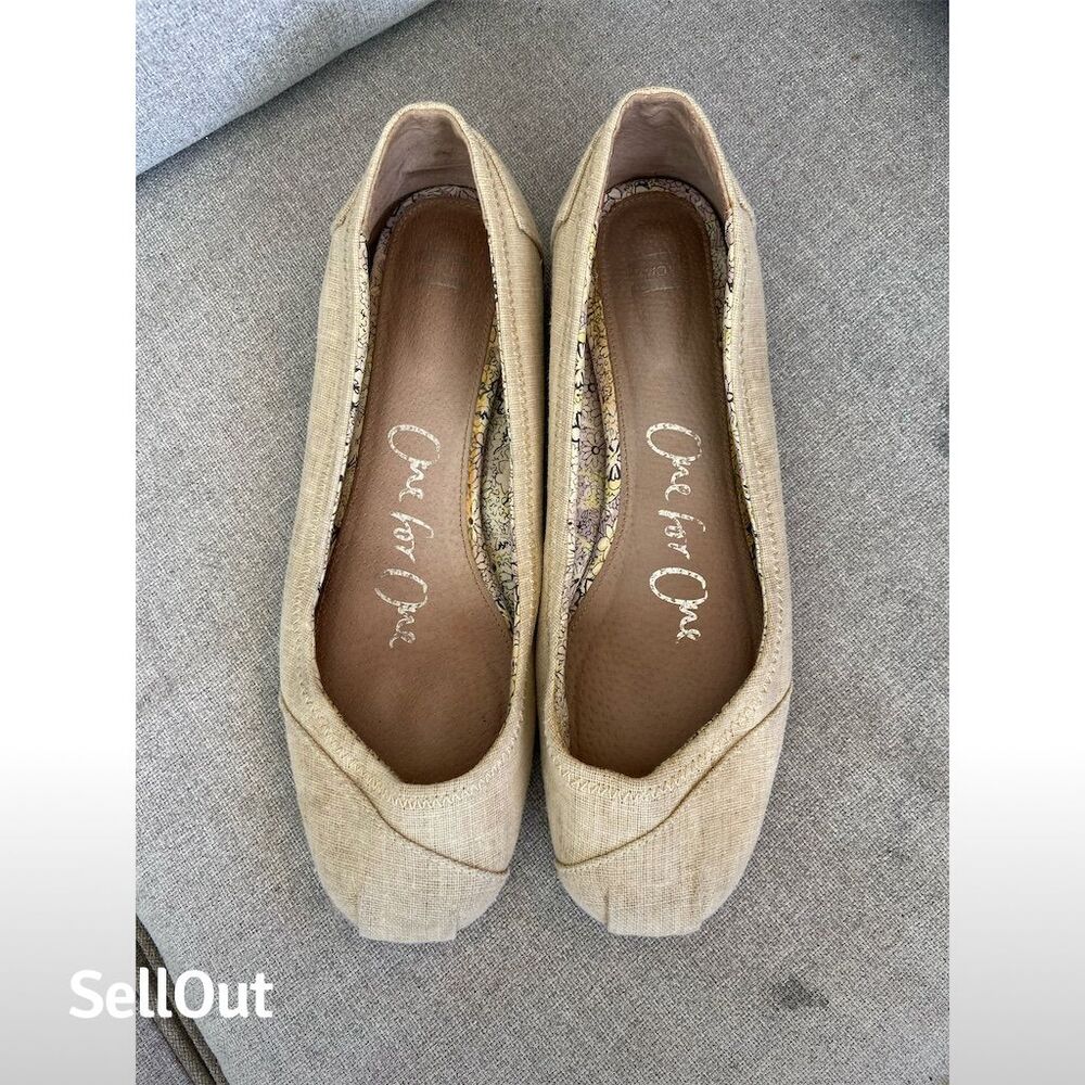 TOMS Women's Beige Ballet Flats Slip On Casual Chic Comfort Shoes